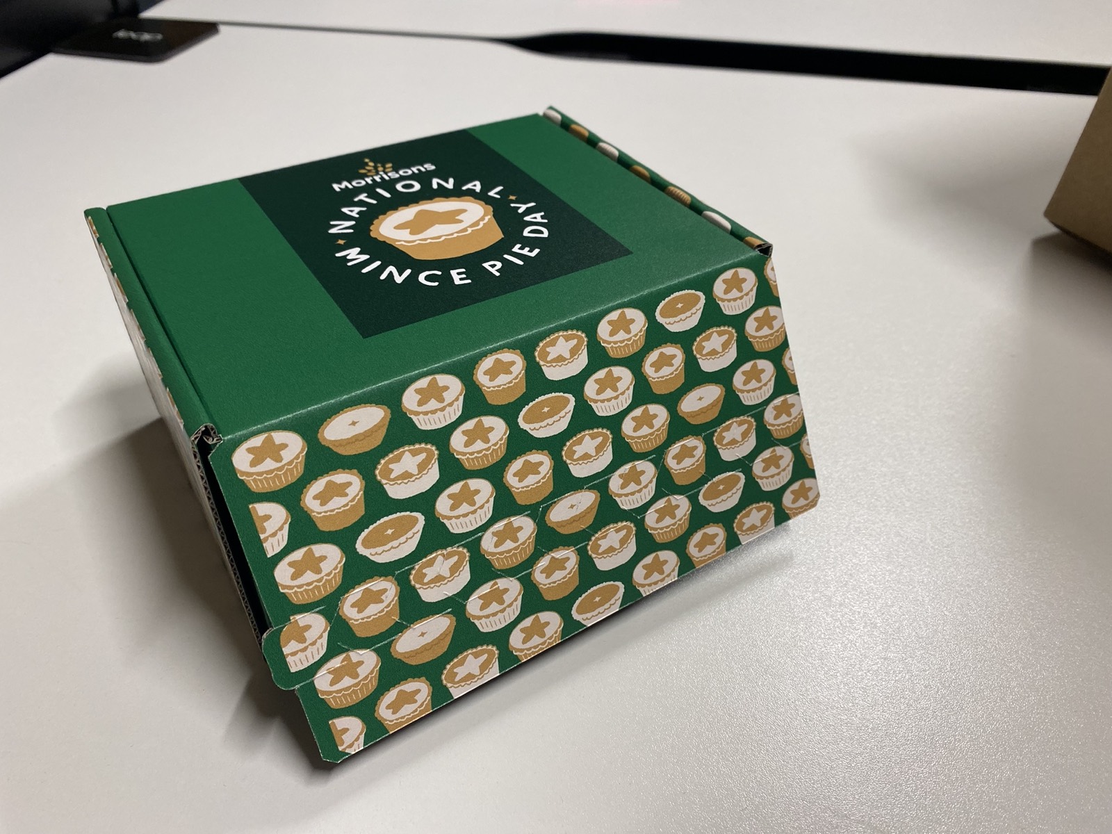 Mr Kipling - packaging prototype