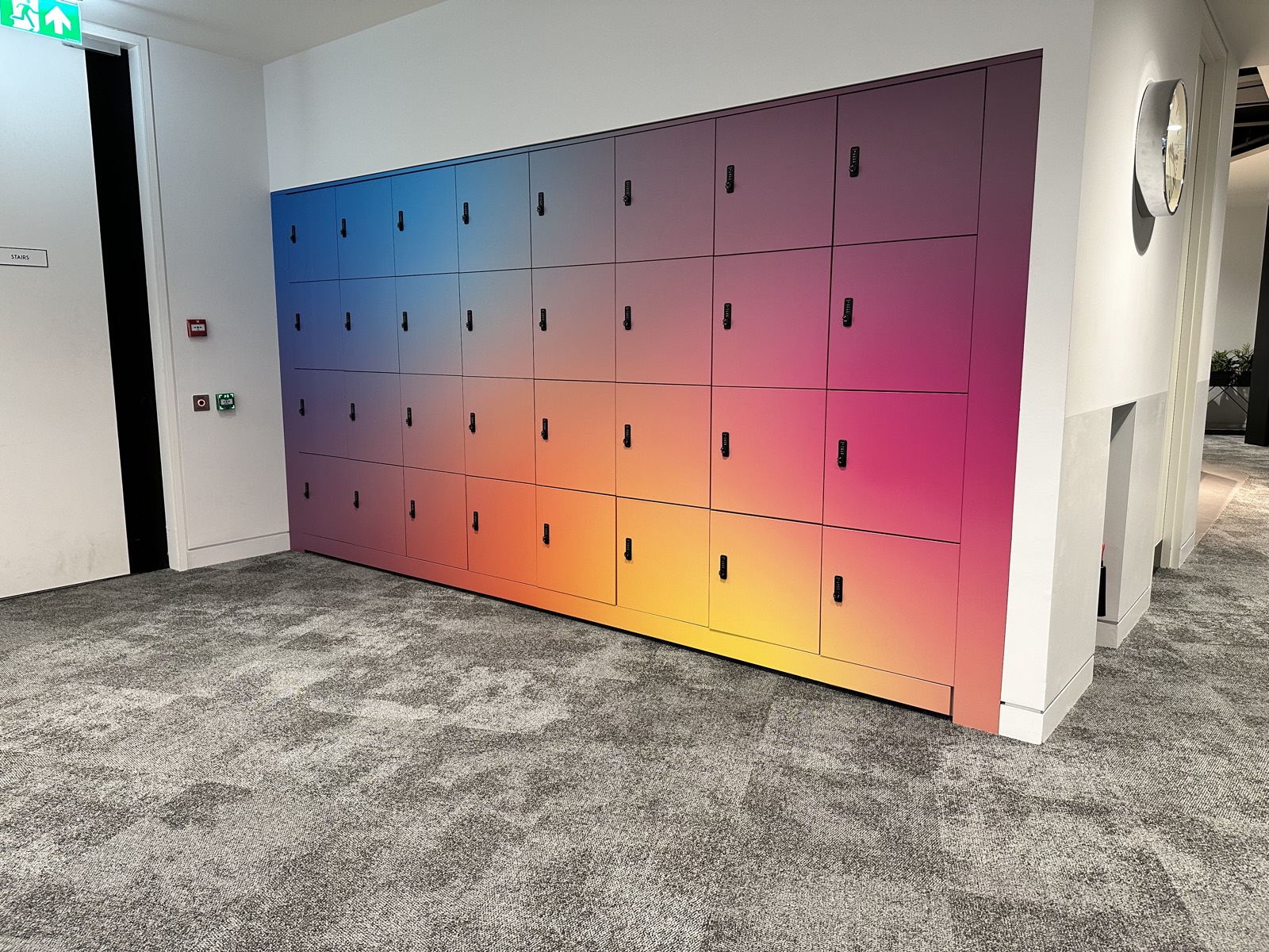Agency locker wrap - gradient finish
