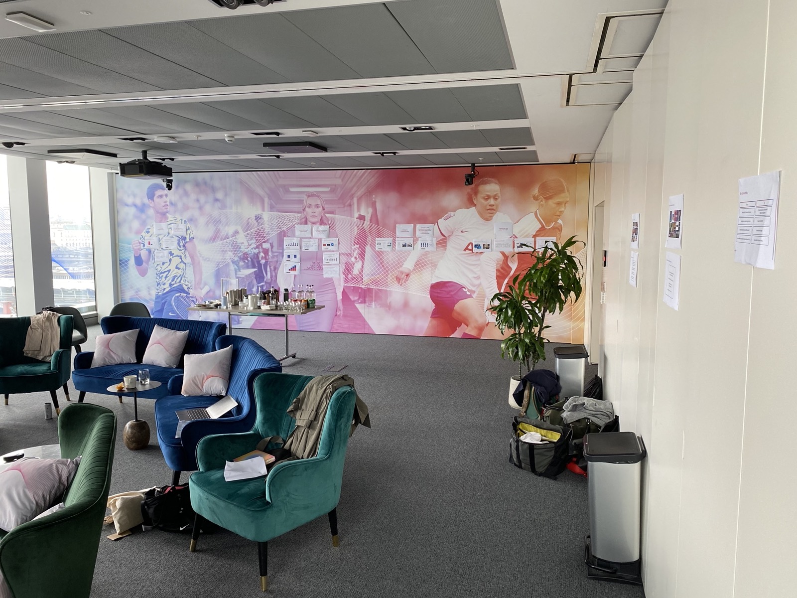 Office wall wrap - lounge installation